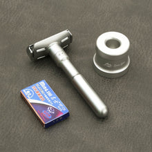 Load image into Gallery viewer, Safety Razor #1
